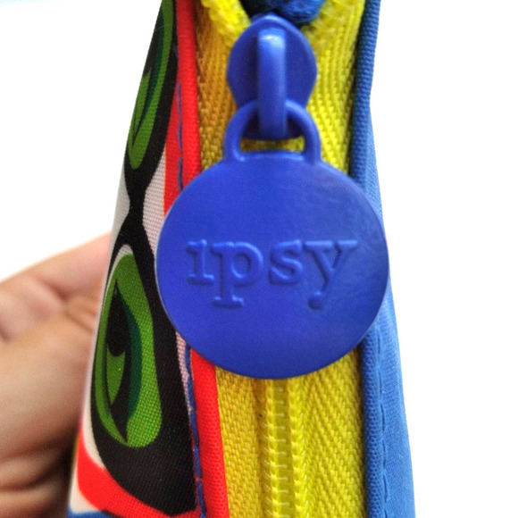 Tiny Graphic Print RETRO Cosmetic Case tiny Makeup Bag BRIGHT BAG IPSY 7 x 4 x 2 - Picture 3 of 7